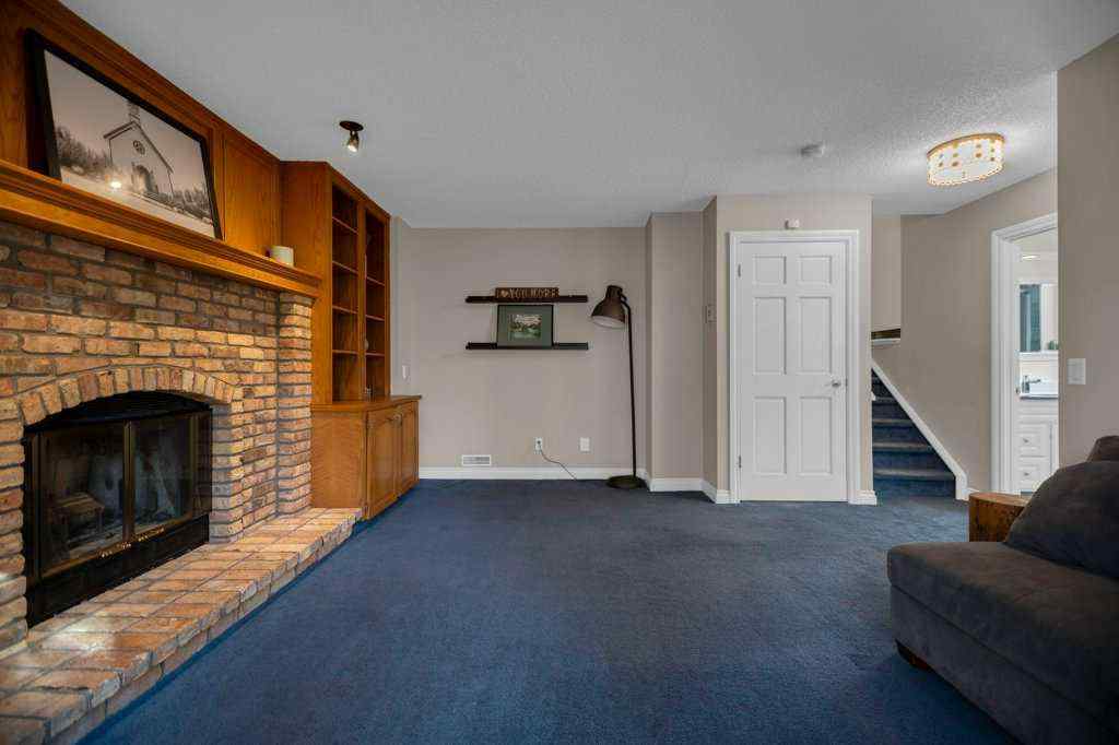 MLS® A2269480 - 164 Mckerrell Crescent SE in McKenzie Lake Calgary, Residential