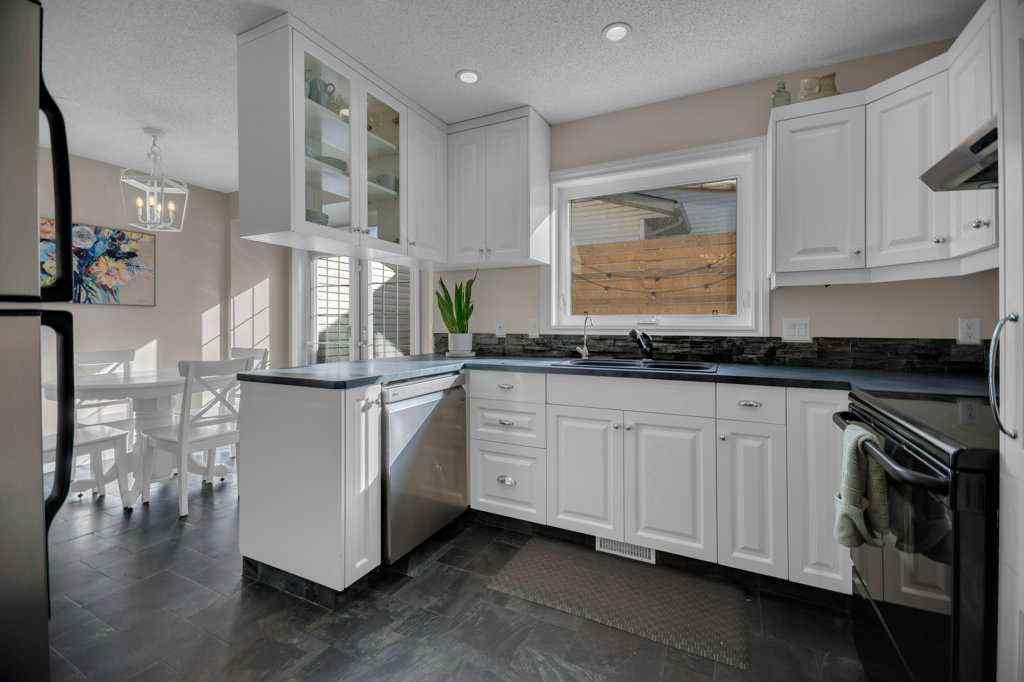 MLS® A2269480 - 164 Mckerrell Crescent SE in McKenzie Lake Calgary, Residential