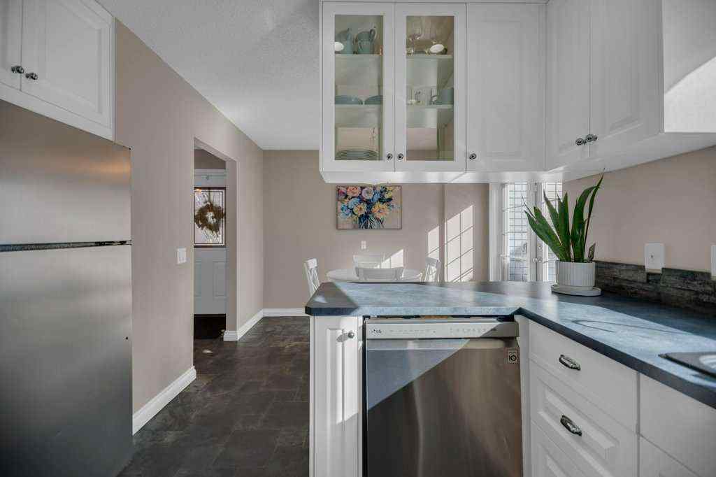 MLS® A2269480 - 164 Mckerrell Crescent SE in McKenzie Lake Calgary, Residential