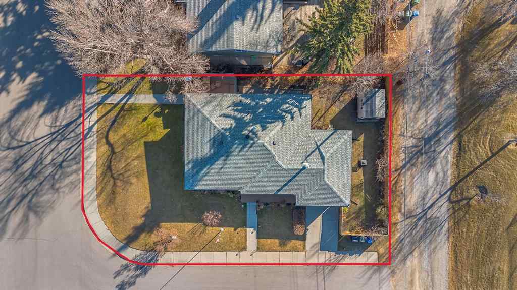 MLS® A2269481 - 3 Cardiff Drive NW in Cambrian Heights Calgary, Residential