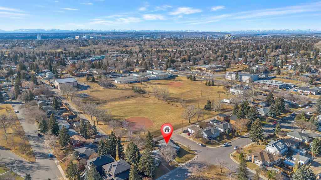 MLS® A2269481 - 3 Cardiff Drive NW in Cambrian Heights Calgary, Residential