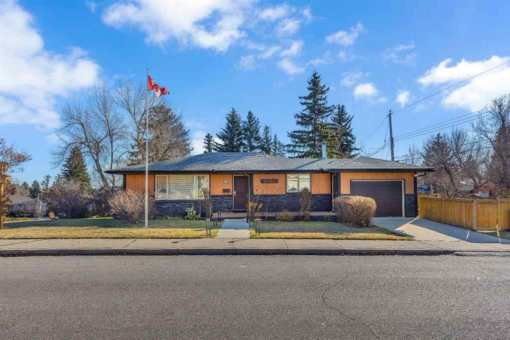 MLS® A2269481 - 3 Cardiff Drive NW in Cambrian Heights Calgary, Residential