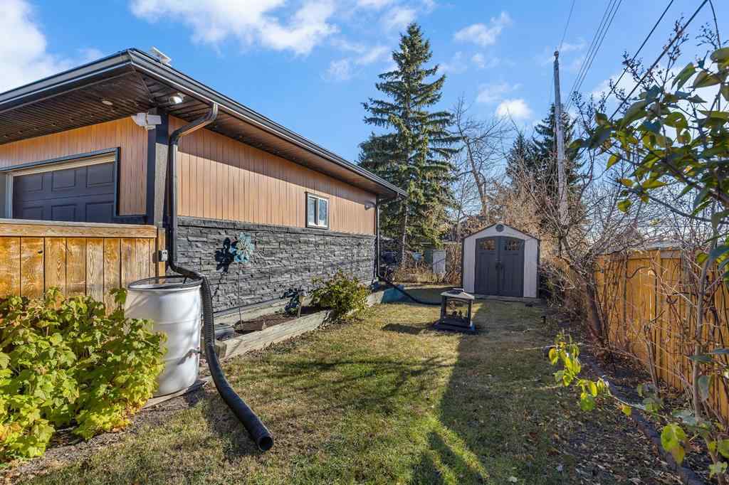 MLS® A2269481 - 3 Cardiff Drive NW in Cambrian Heights Calgary, Residential