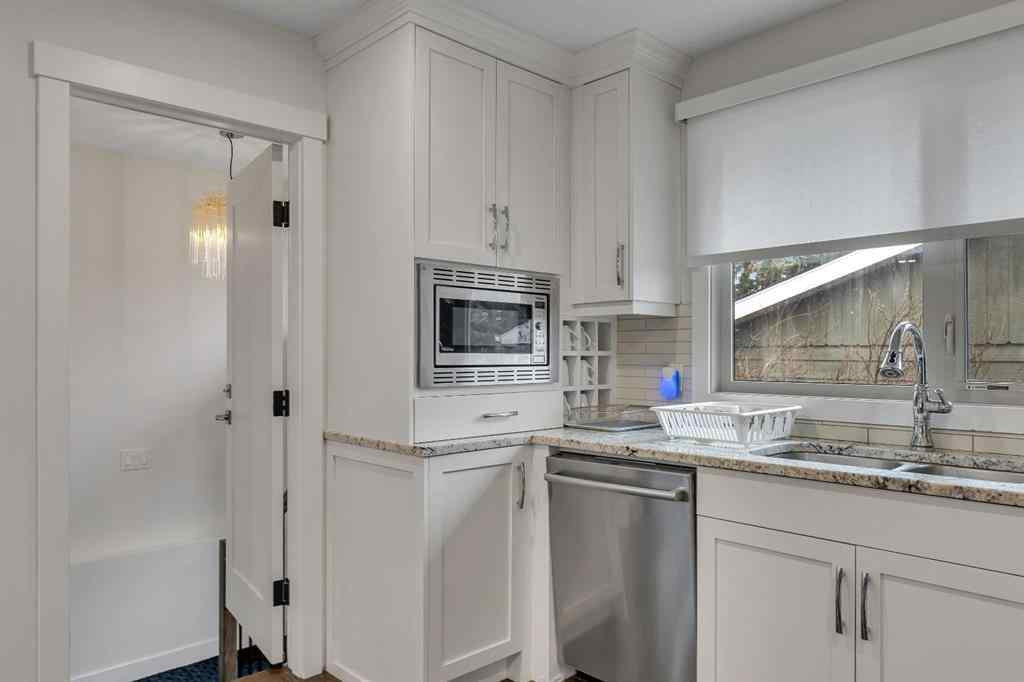 MLS® A2269481 - 3 Cardiff Drive NW in Cambrian Heights Calgary, Residential