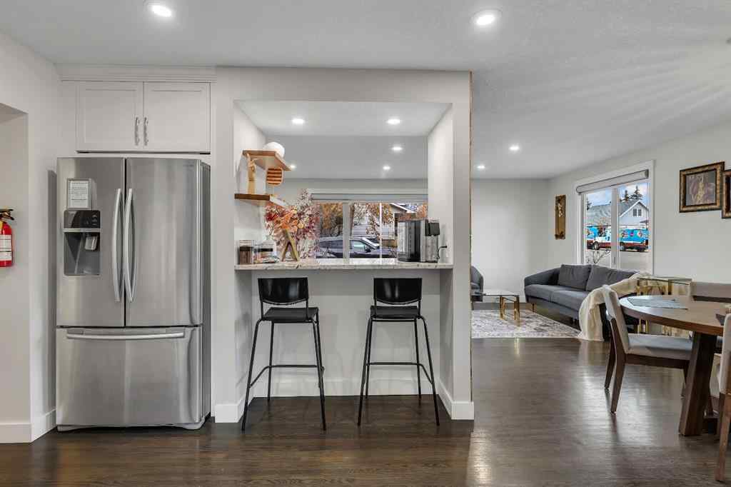 MLS® A2269481 - 3 Cardiff Drive NW in Cambrian Heights Calgary, Residential