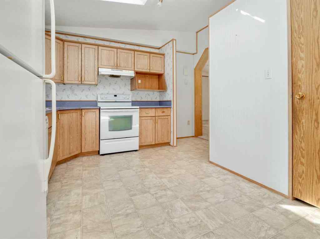 MLS® A2269482 - 2921 31 Avenue S in Parkbridge Estates Lethbridge, Mobile