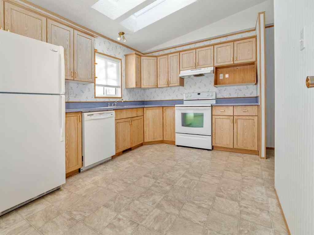 MLS® A2269482 - 2921 31 Avenue S in Parkbridge Estates Lethbridge, Mobile