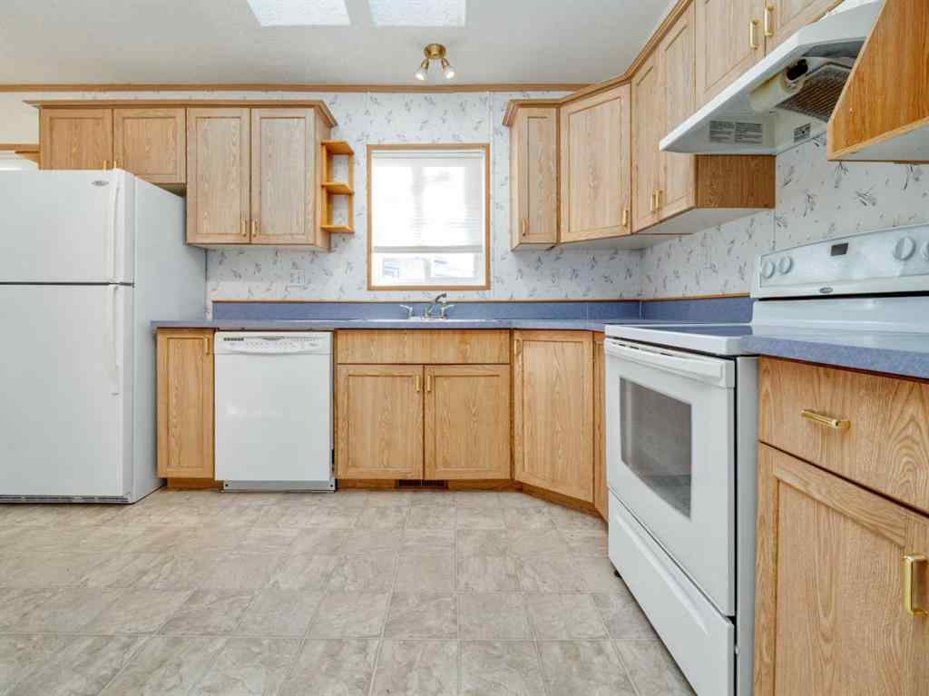 MLS® A2269482 - 2921 31 Avenue S in Parkbridge Estates Lethbridge, Mobile