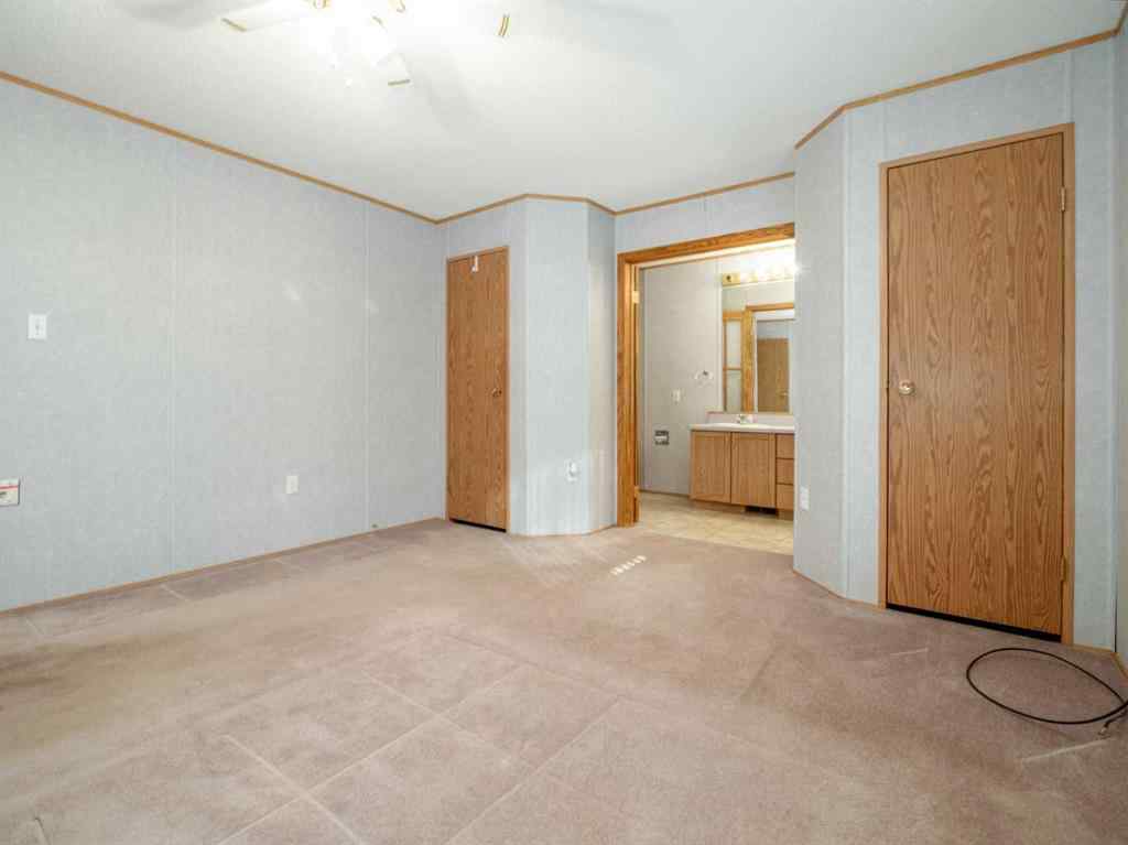 MLS® A2269482 - 2921 31 Avenue S in Parkbridge Estates Lethbridge, Mobile