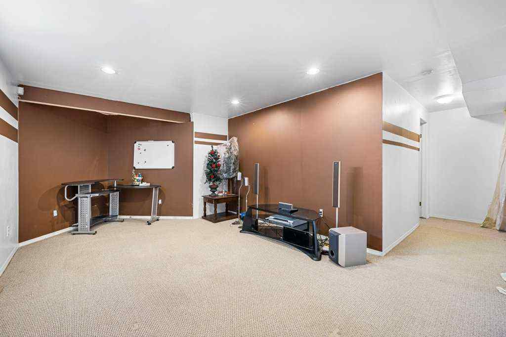 MLS® A2269492 - 149 Martinvalley Crescent NE in Martindale Calgary, Residential