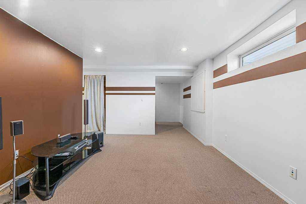 MLS® A2269492 - 149 Martinvalley Crescent NE in Martindale Calgary, Residential