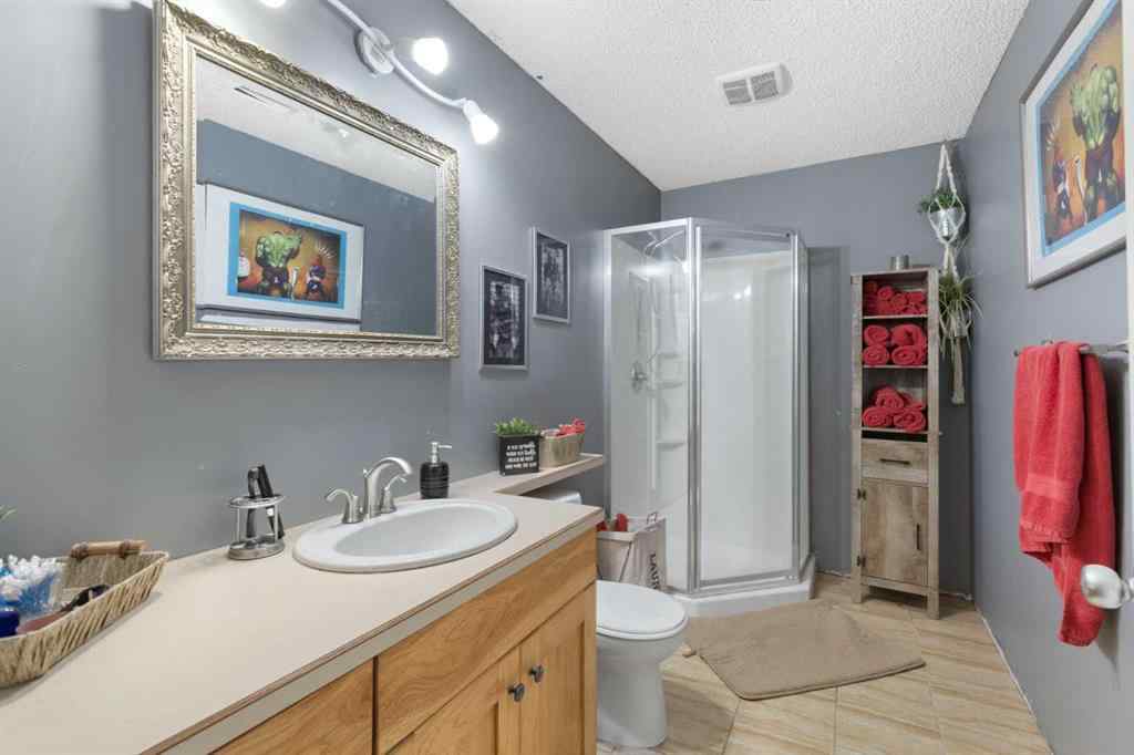 MLS&reg; # A2269501 - 52 Westmount Circle  in Westmount_OK Okotoks, Residential Open Houses