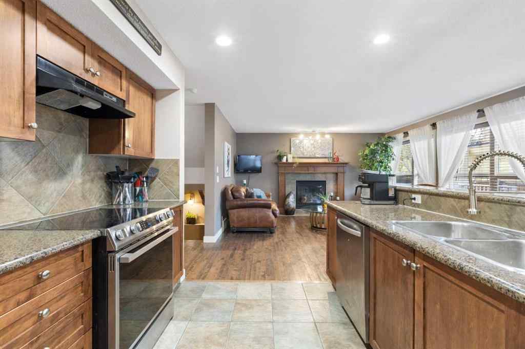 MLS&reg; # A2269501 - 52 Westmount Circle  in Westmount_OK Okotoks, Residential Open Houses