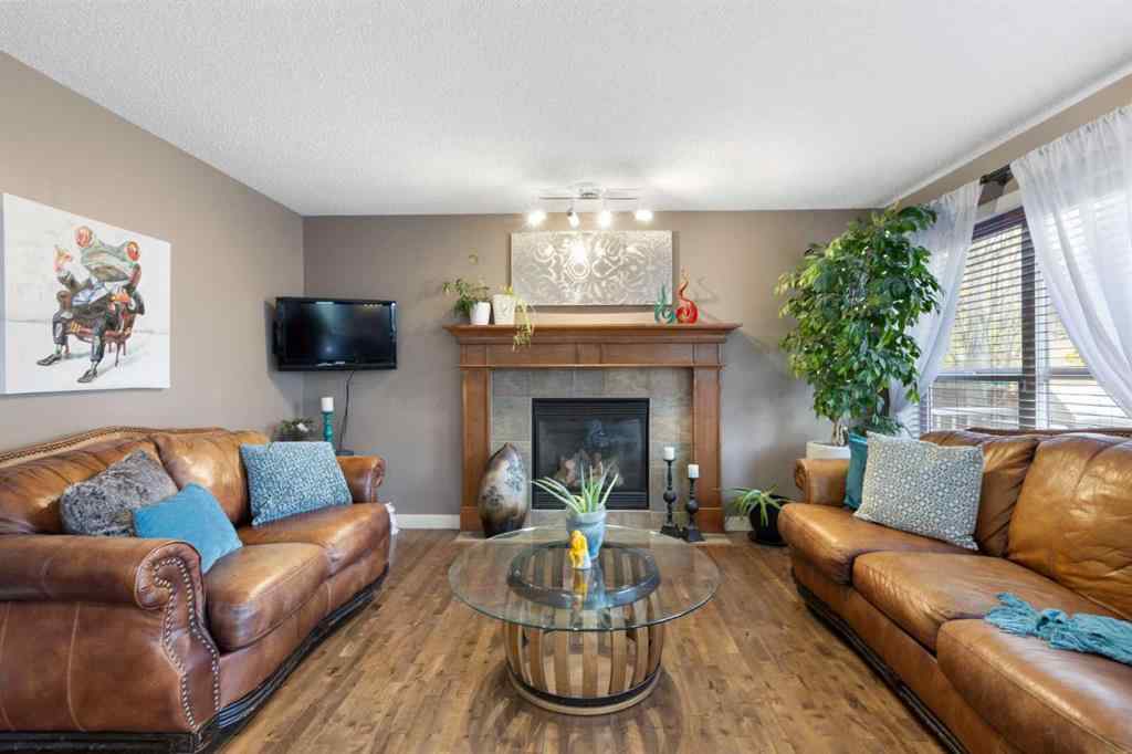 MLS&reg; # A2269501 - 52 Westmount Circle  in Westmount_OK Okotoks, Residential Open Houses