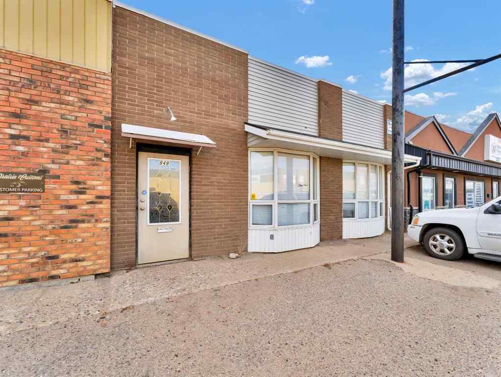 MLS&reg; # A2269502 - 849 16 Street SW in South West Industrial Medicine Hat, Commercial Open Houses