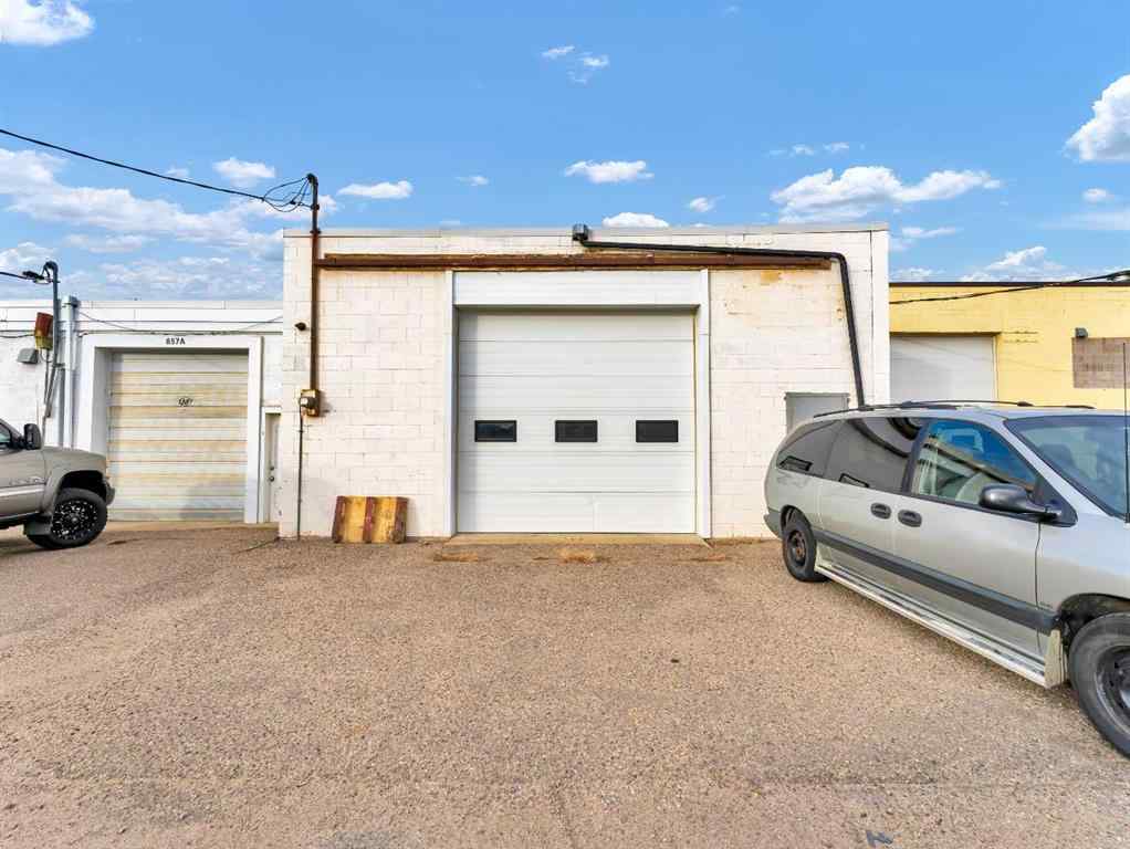 MLS&reg; # A2269502 - 849 16 Street SW in South West Industrial Medicine Hat, Commercial Open Houses
