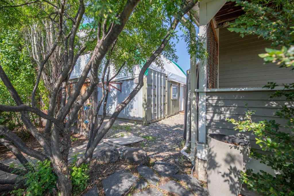 MLS® A2269512 - 125 River Avenue  in Downtown Cochrane, Commercial