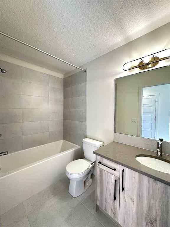 MLS® A2269514 - 220 Waterford Heath  in Waterford Chestermere, Residential