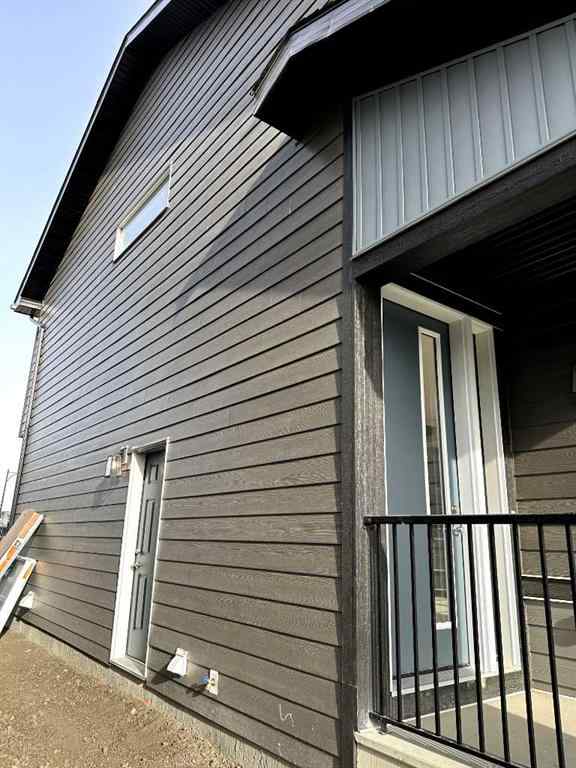 MLS® A2269514 - 220 Waterford Heath  in Waterford Chestermere, Residential