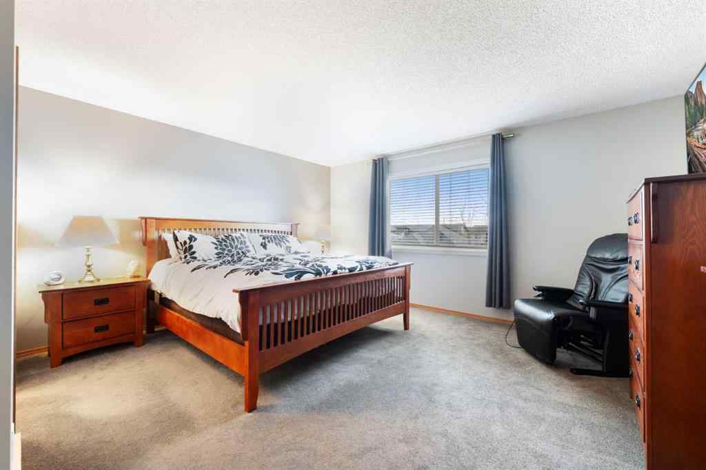 MLS® A2269515 - 42 Harvest Grove Close NE in Harvest Hills Calgary, Residential