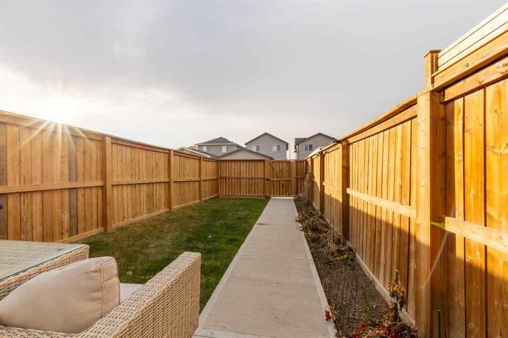 MLS&reg; # A2269518 - 982 41 Avenue N in Legacy Ridge / Hardieville Lethbridge, Residential Open Houses