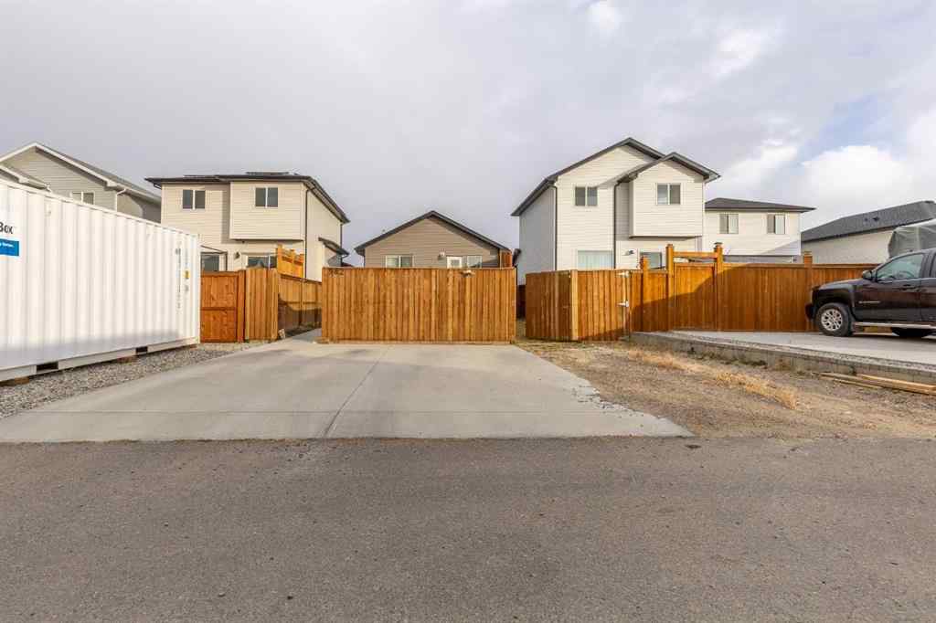 MLS&reg; # A2269518 - 982 41 Avenue N in Legacy Ridge / Hardieville Lethbridge, Residential Open Houses