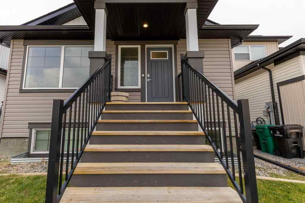 MLS&reg; # A2269518 - 982 41 Avenue N in Legacy Ridge / Hardieville Lethbridge, Residential Open Houses