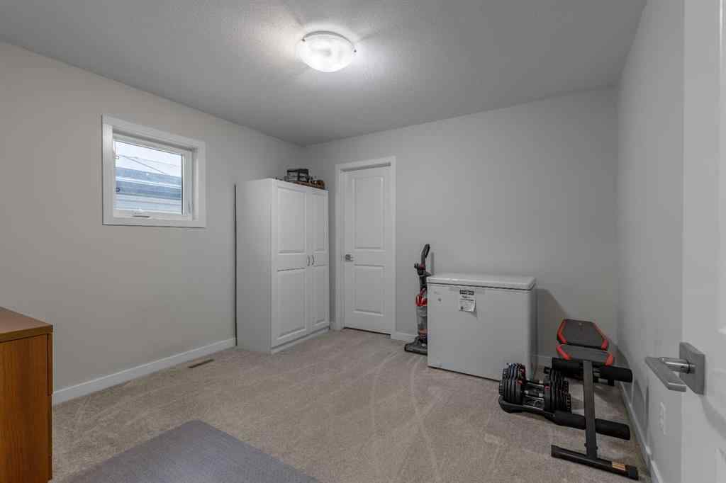 MLS&reg; # A2269518 - 982 41 Avenue N in Legacy Ridge / Hardieville Lethbridge, Residential Open Houses