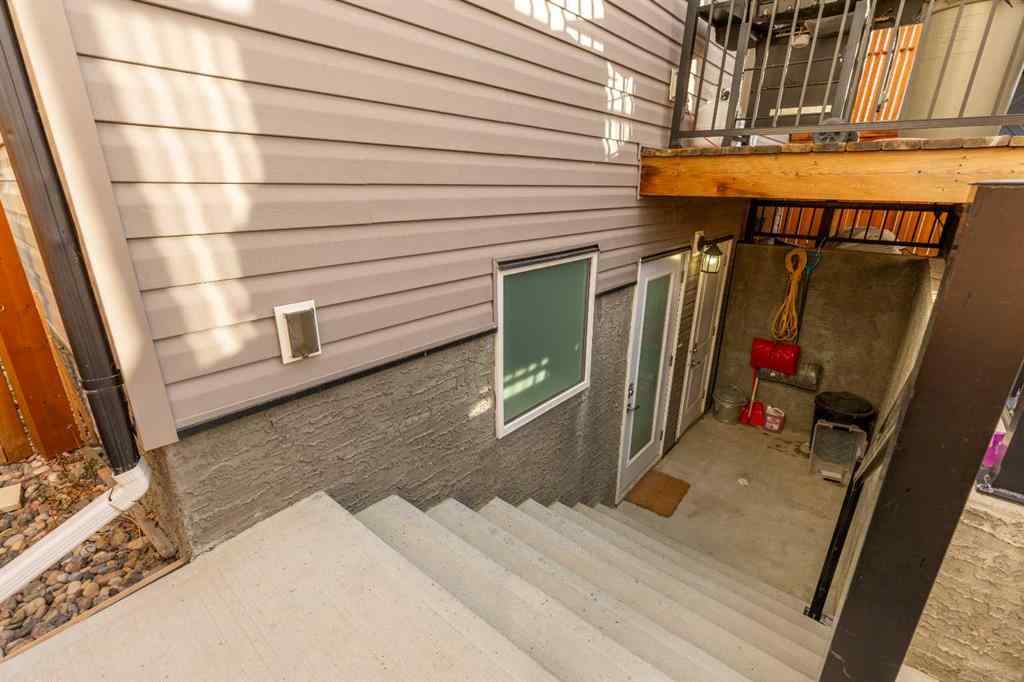 MLS&reg; # A2269518 - 982 41 Avenue N in Legacy Ridge / Hardieville Lethbridge, Residential Open Houses