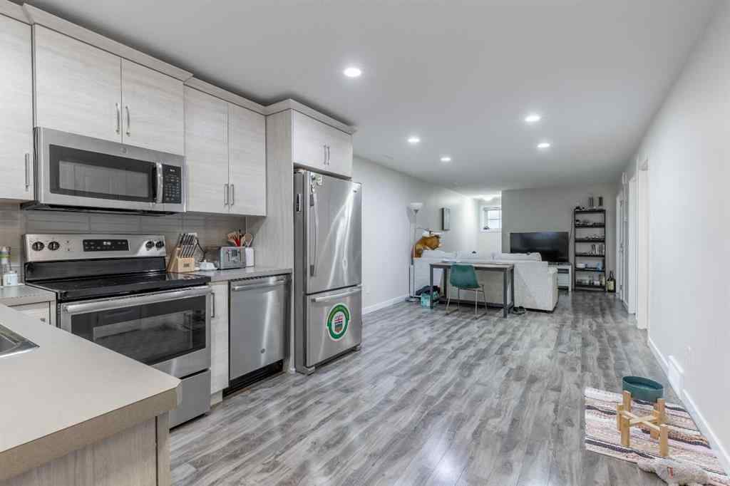 MLS&reg; # A2269518 - 982 41 Avenue N in Legacy Ridge / Hardieville Lethbridge, Residential Open Houses