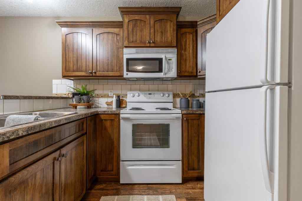 MLS&reg; # A2269524 - 4213 Sundance Road  in NONE Coalhurst, Residential Open Houses