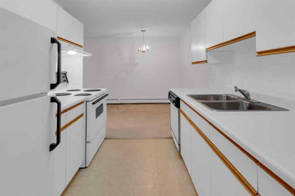 MLS&reg; # A2269531 - Unit #116 3420 50 Street NW in Varsity Calgary, Residential Open Houses