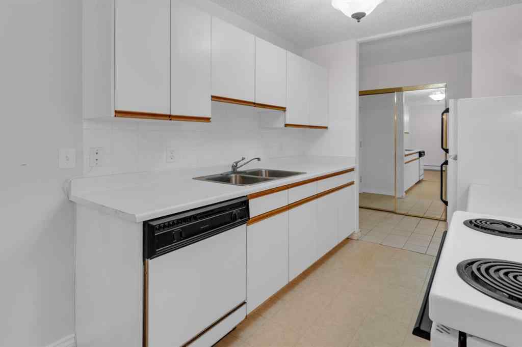 MLS&reg; # A2269531 - Unit #116 3420 50 Street NW in Varsity Calgary, Residential Open Houses