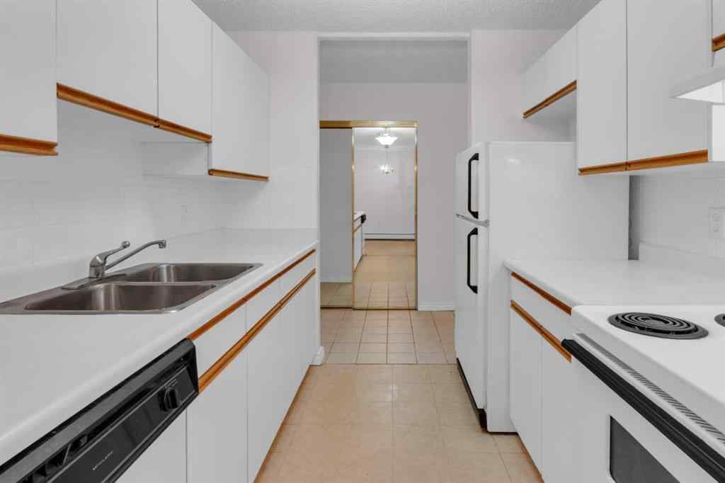 MLS&reg; # A2269531 - Unit #116 3420 50 Street NW in Varsity Calgary, Residential Open Houses