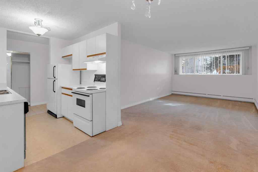 MLS&reg; # A2269531 - Unit #116 3420 50 Street NW in Varsity Calgary, Residential Open Houses