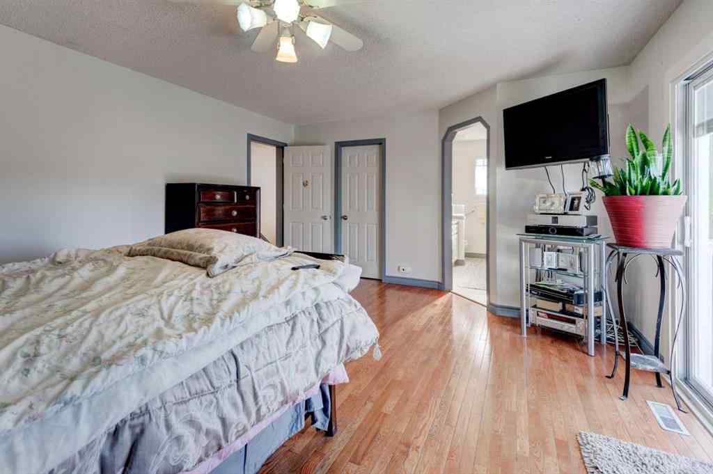 MLS® A2269545 - 414 MT CORNWALL Circle SE in McKenzie Lake Calgary, Residential