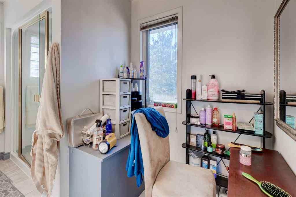 MLS® A2269545 - 414 MT CORNWALL Circle SE in McKenzie Lake Calgary, Residential