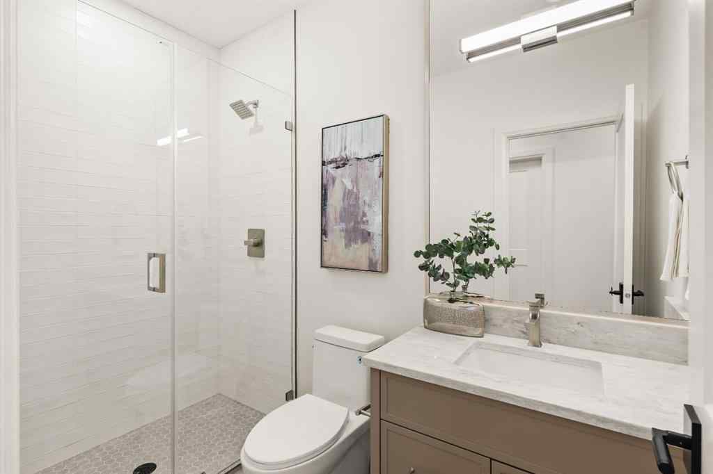 MLS® A2269546 - 2214 12 Avenue NW in Hounsfield Heights/Briar Hill Calgary, Residential