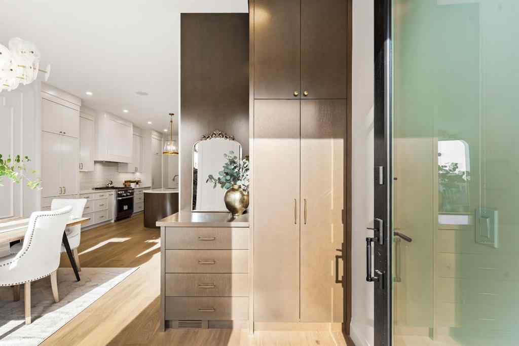 MLS® A2269546 - 2214 12 Avenue NW in Hounsfield Heights/Briar Hill Calgary, Residential