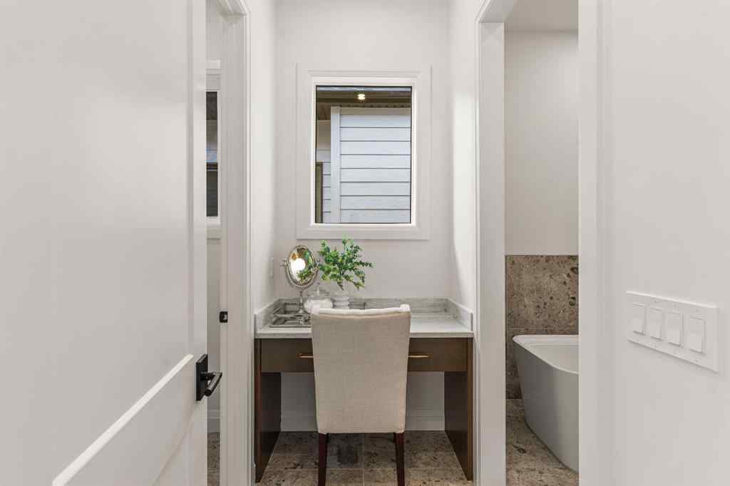 MLS® A2269546 - 2214 12 Avenue NW in Hounsfield Heights/Briar Hill Calgary, Residential