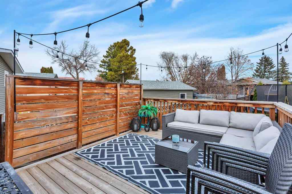 MLS&reg; # A2269548 - 7 Westview Drive  in Fairway Heights Lacombe, Residential Open Houses