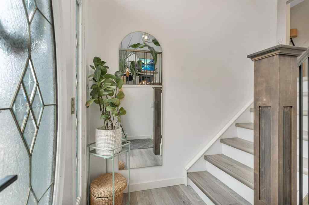 MLS&reg; # A2269548 - 7 Westview Drive  in Fairway Heights Lacombe, Residential Open Houses