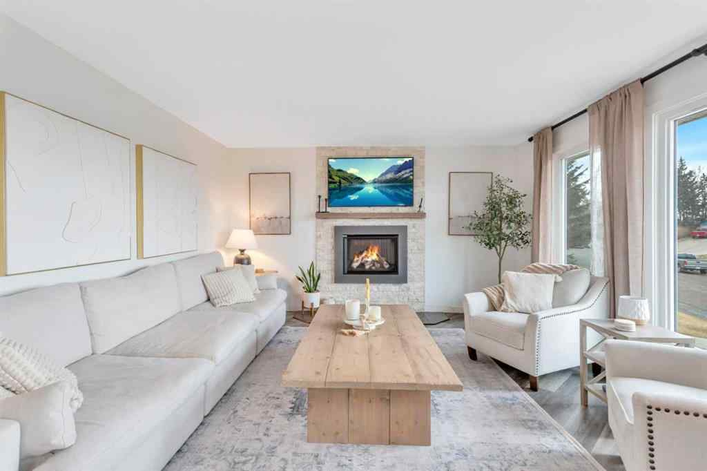 MLS&reg; # A2269548 - 7 Westview Drive  in Fairway Heights Lacombe, Residential Open Houses