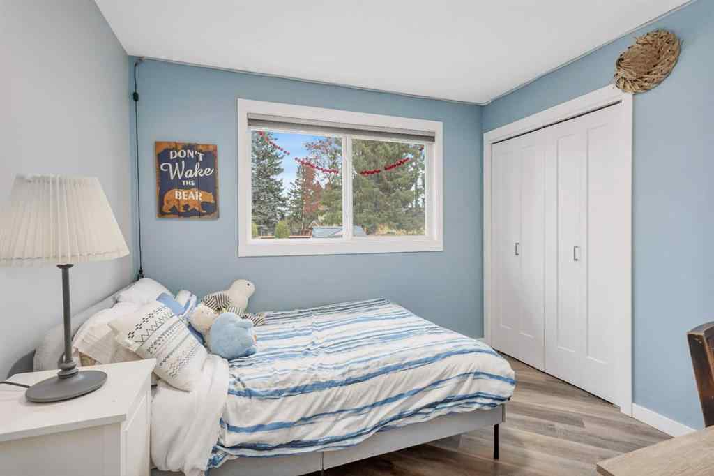 MLS&reg; # A2269548 - 7 Westview Drive  in Fairway Heights Lacombe, Residential Open Houses