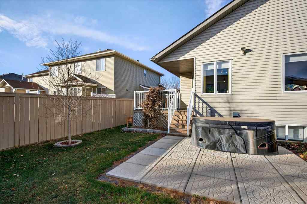 MLS® A2269549 - 734 Woodside Bay NW in Woodside Airdrie, Residential