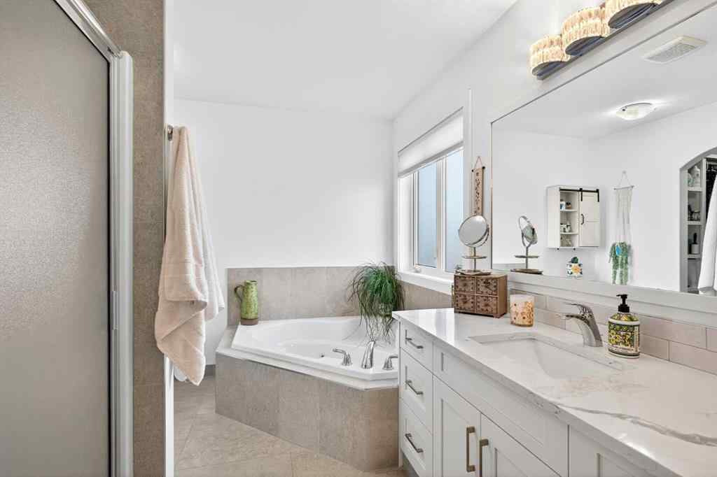 MLS® A2269549 - 734 Woodside Bay NW in Woodside Airdrie, Residential