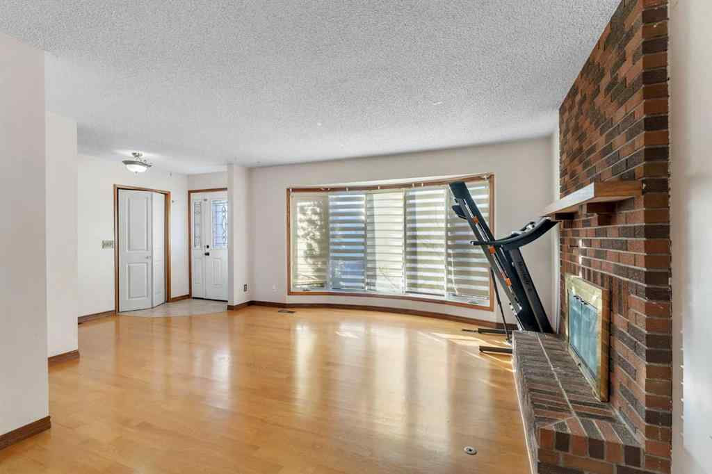 MLS® A2269550 - 20 Templehill Crescent NE in Temple Calgary, Residential