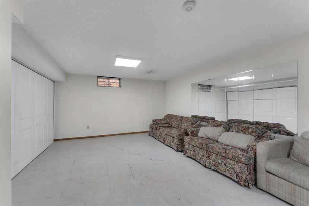 MLS® A2269550 - 20 Templehill Crescent NE in Temple Calgary, Residential