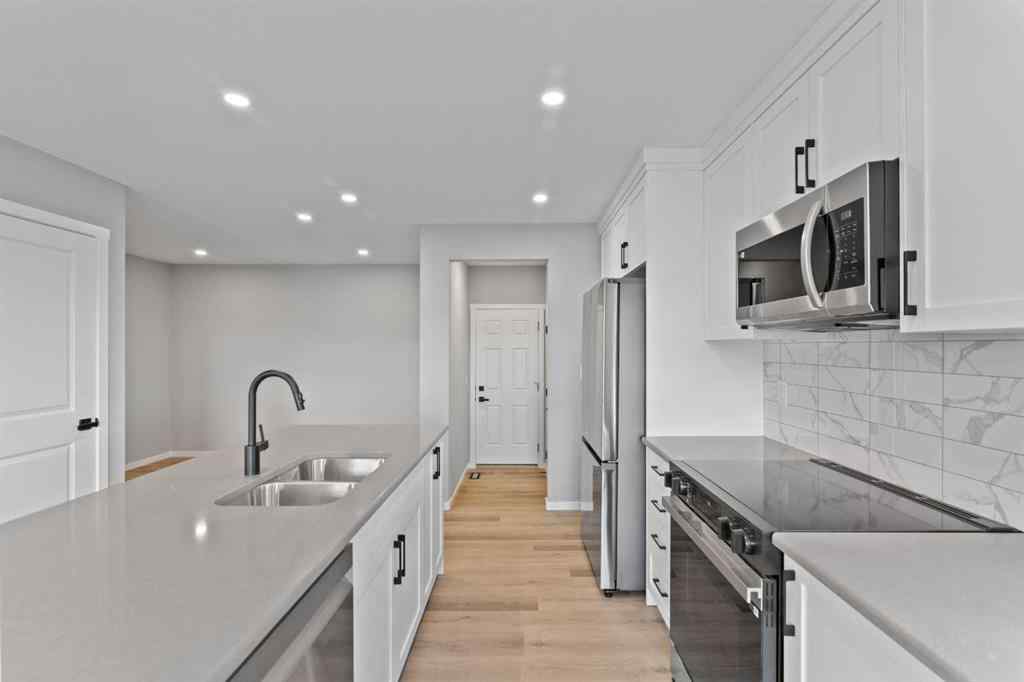 MLS® A2269552 - 225 Yorkville Boulevard SW in Yorkville Calgary, Residential