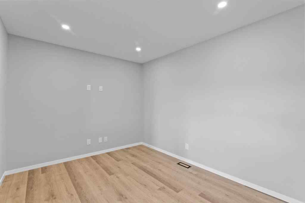 MLS® A2269552 - 225 Yorkville Boulevard SW in Yorkville Calgary, Residential